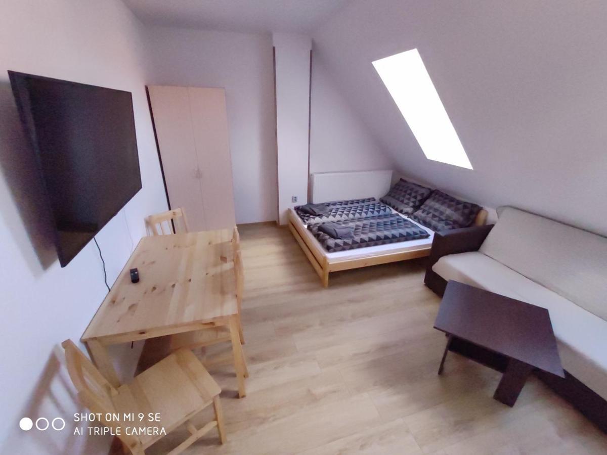 Apartmany Opolany Eksteriør billede