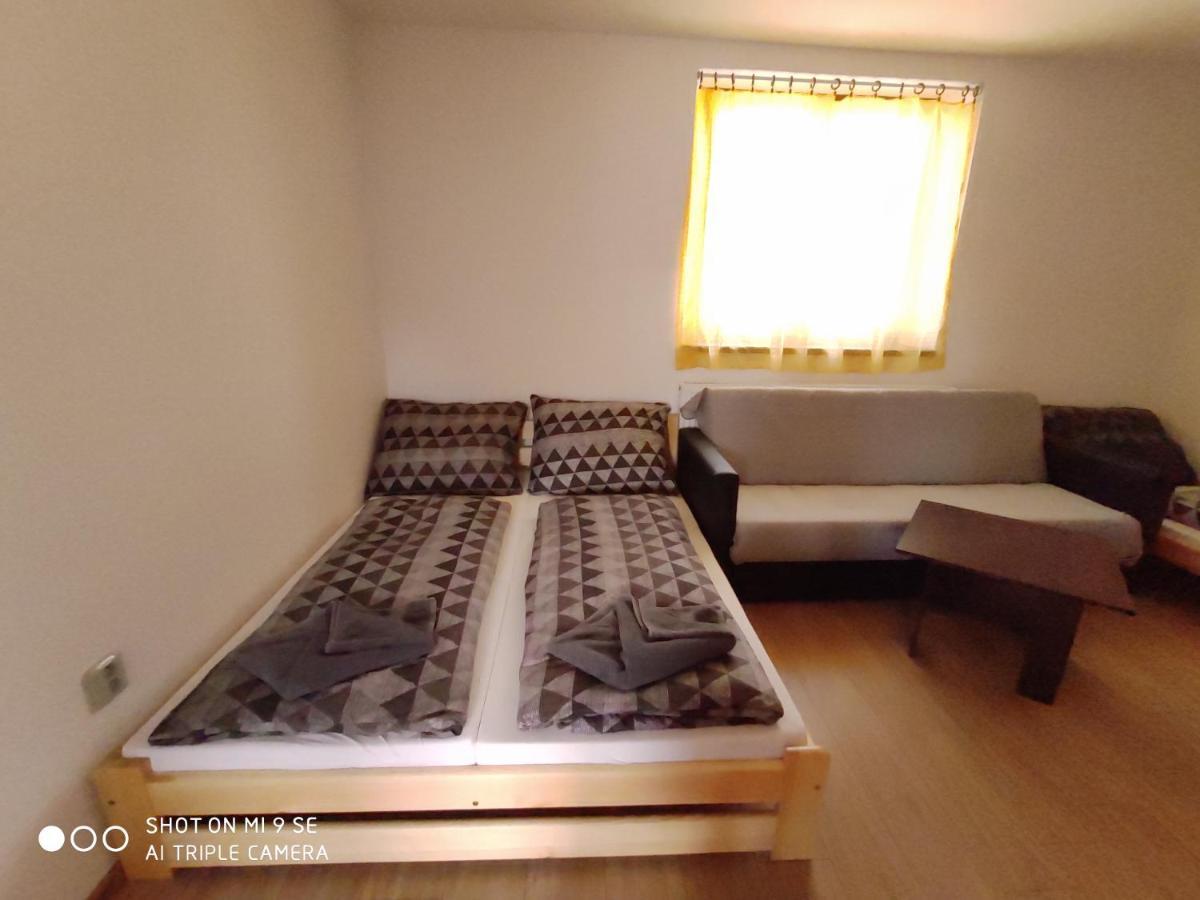 Apartmany Opolany Eksteriør billede