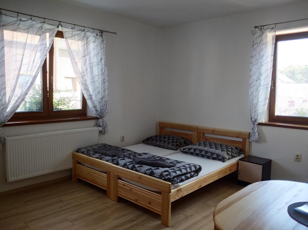 Apartmany Opolany Eksteriør billede